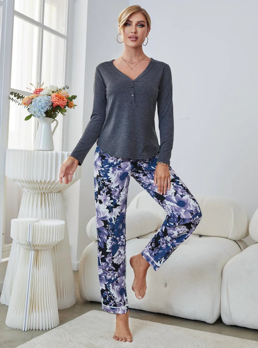 FASHION WINTER V-NECK LONG-SLEEVED PAJAMAS